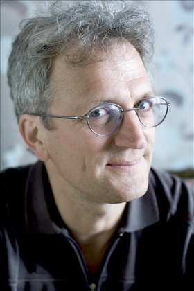 Måns Gahrton