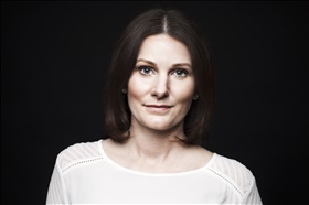 Anna E Wahlgren