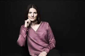 Anna E Wahlgren