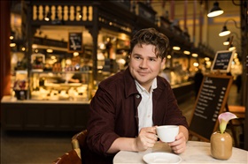 Christoffer Holst