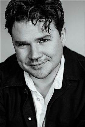Christoffer Holst